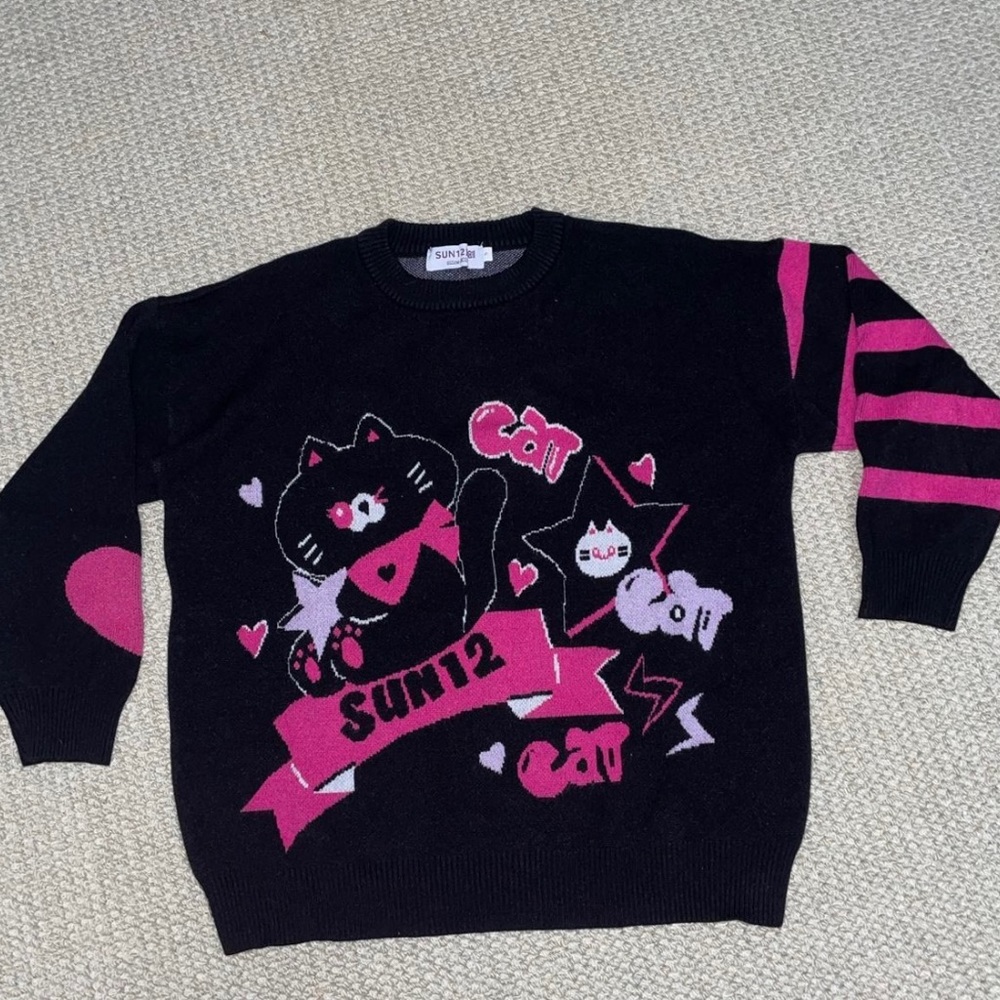 Sun 12 original sweater
